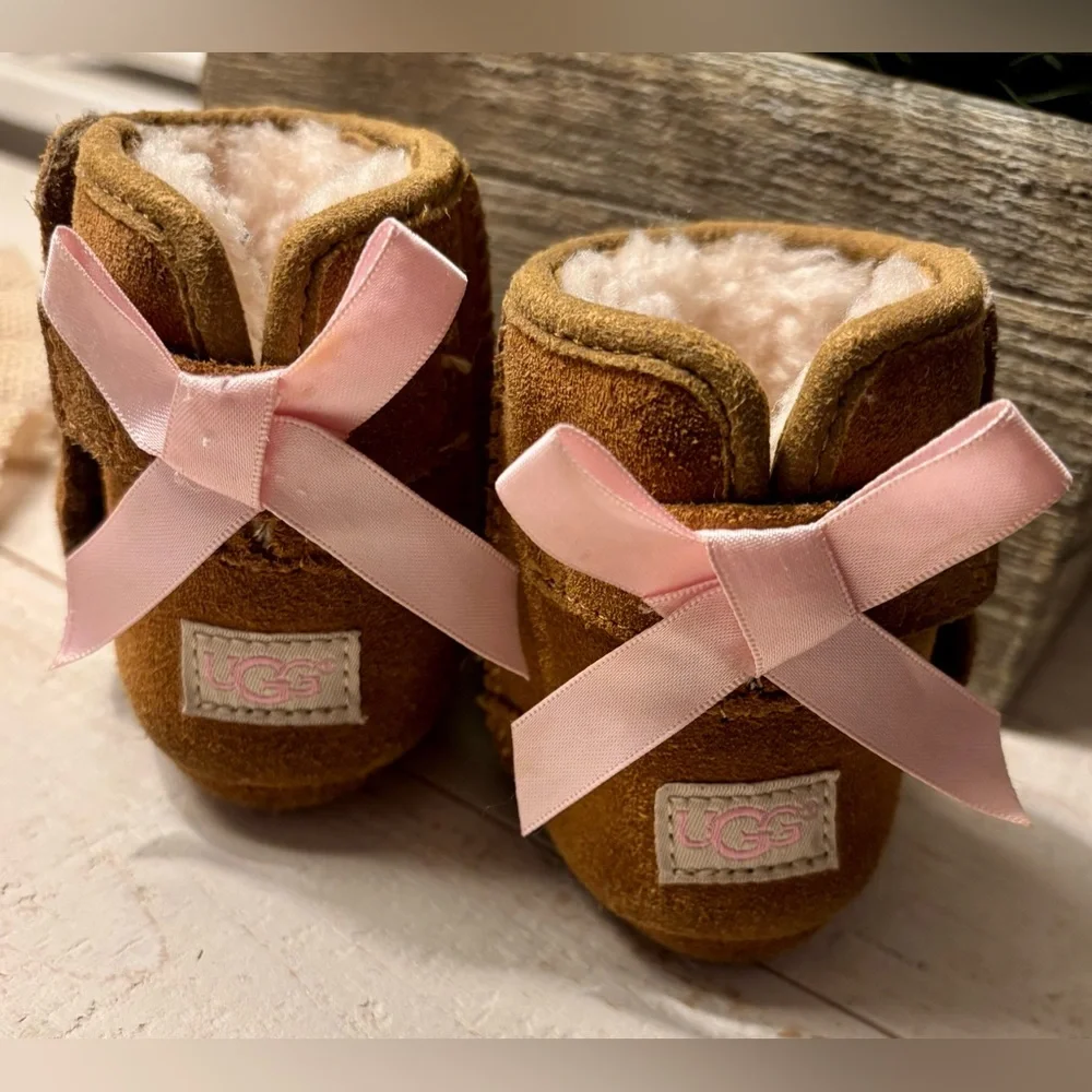 Ugg Baby Jesse II Cheatnut Suede Pink Ribbon Booties